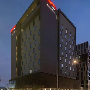 4* Hotel Hampton By Hilton Airport